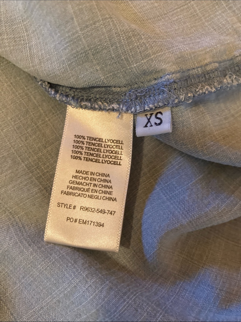 Anthropologie Cloth & Stone Chambray Button-up in Light Blue - Picture 4 of 7